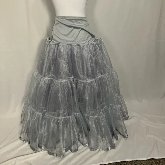 Tiered Silver Tulle Petticoat with Soft Waistband - Picture 5 of 9